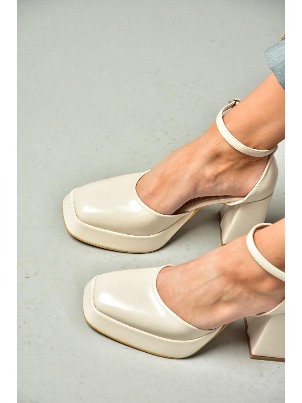 S2820303 Bej Kadın Topuklu Ayakkabı-2