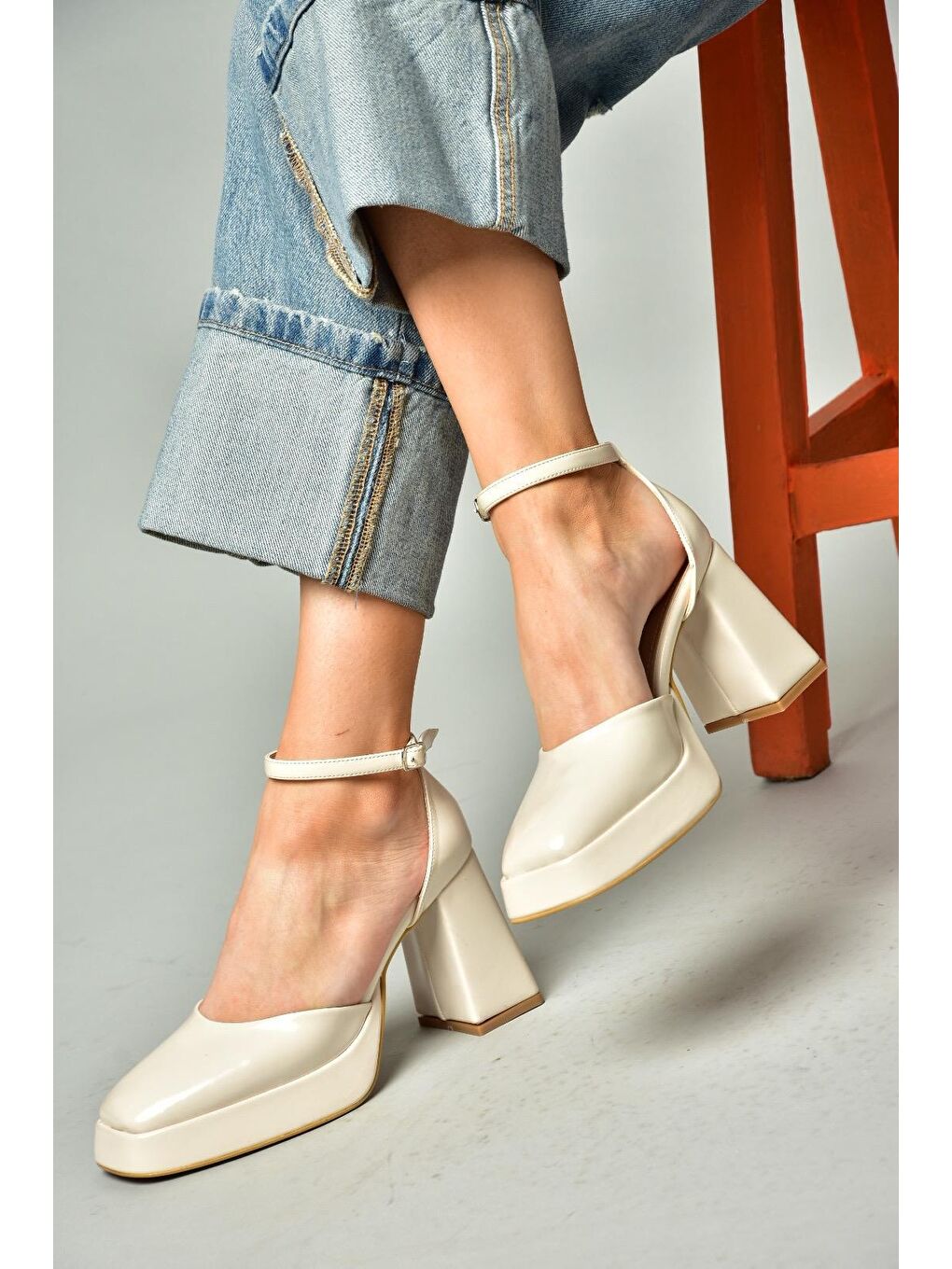 S2820303 Bej Kadın Topuklu Ayakkabı-4