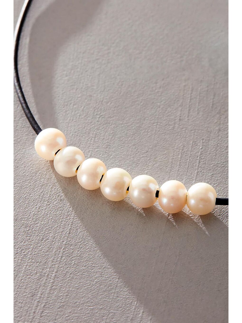New Obsessions Beyaz Rustik İnci Sıralı Tasma Choker Kolye - 1
