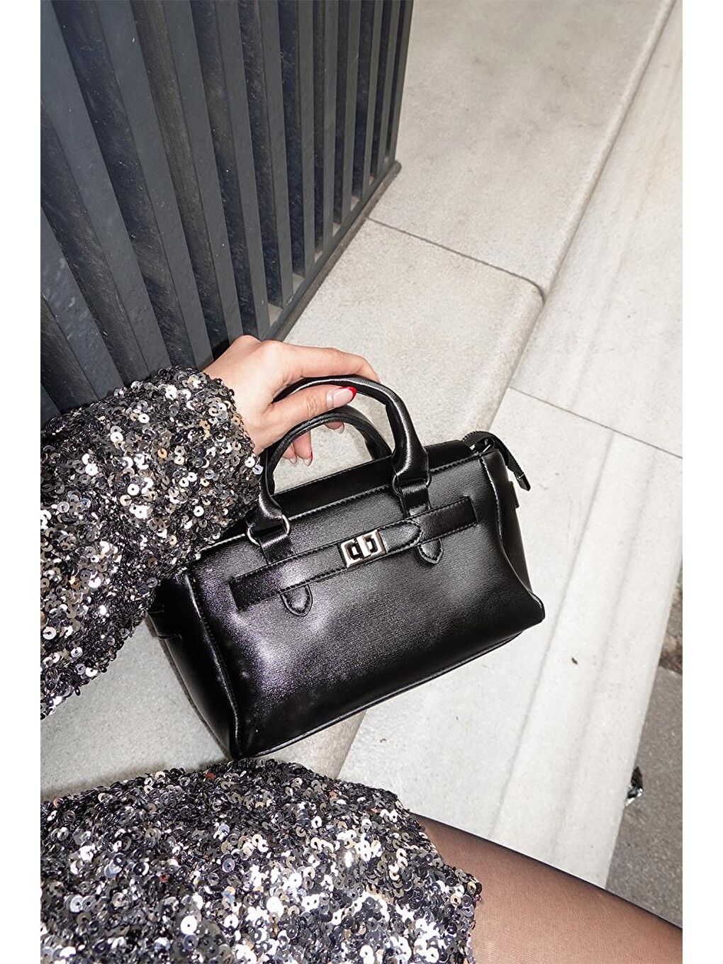 Buch Mini Çapraz Çanta Siyah-7