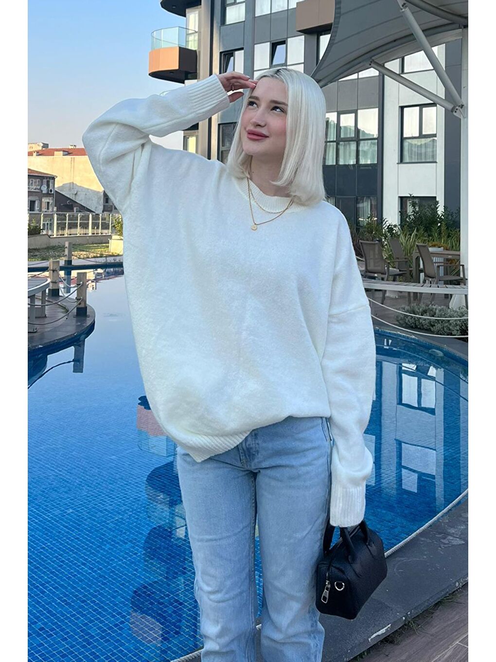 Ekru Bisiklet Yaka Oversize Triko Kazak