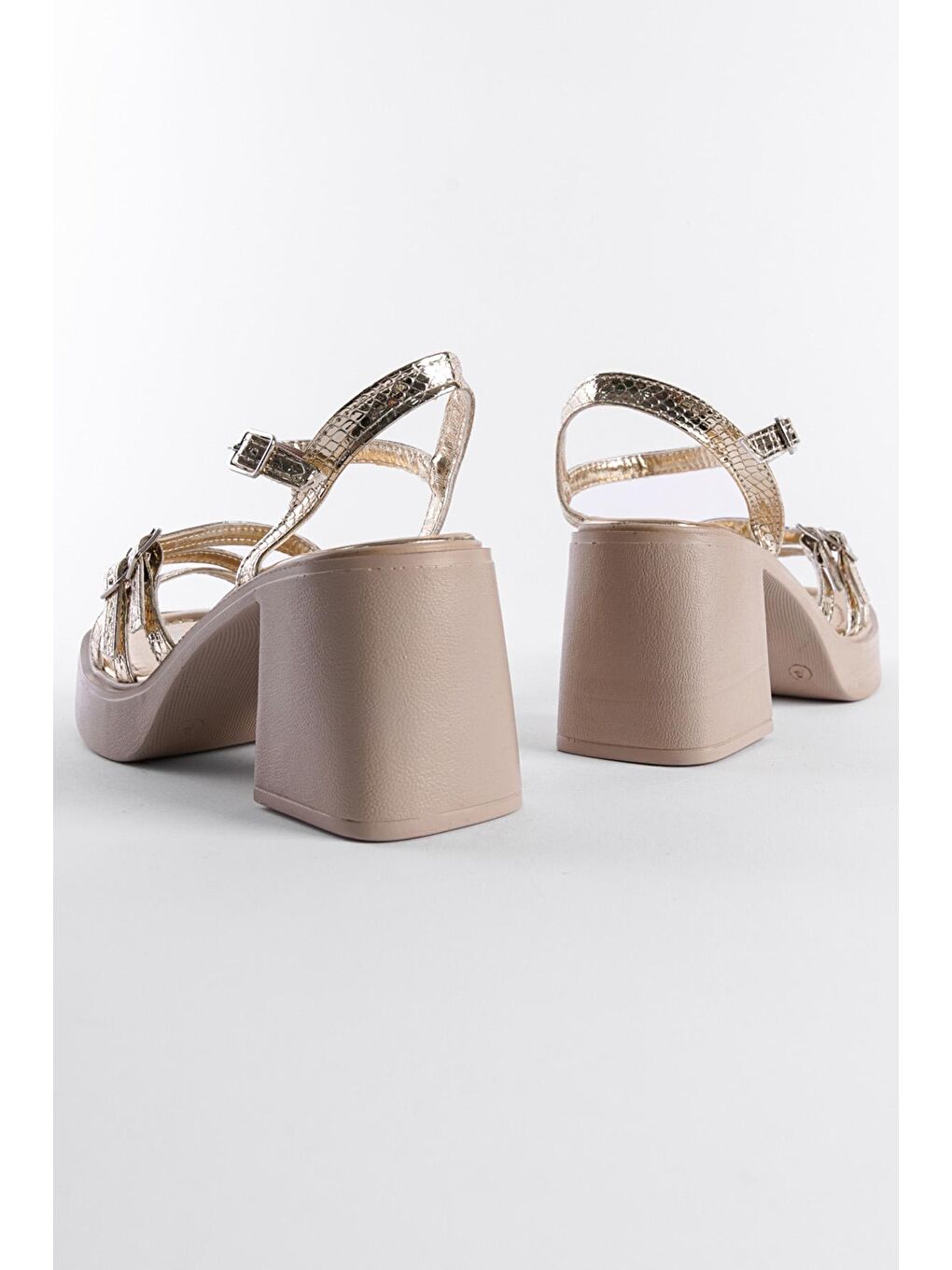 Sarı Platform Tokalı Kadın Sandalet-3