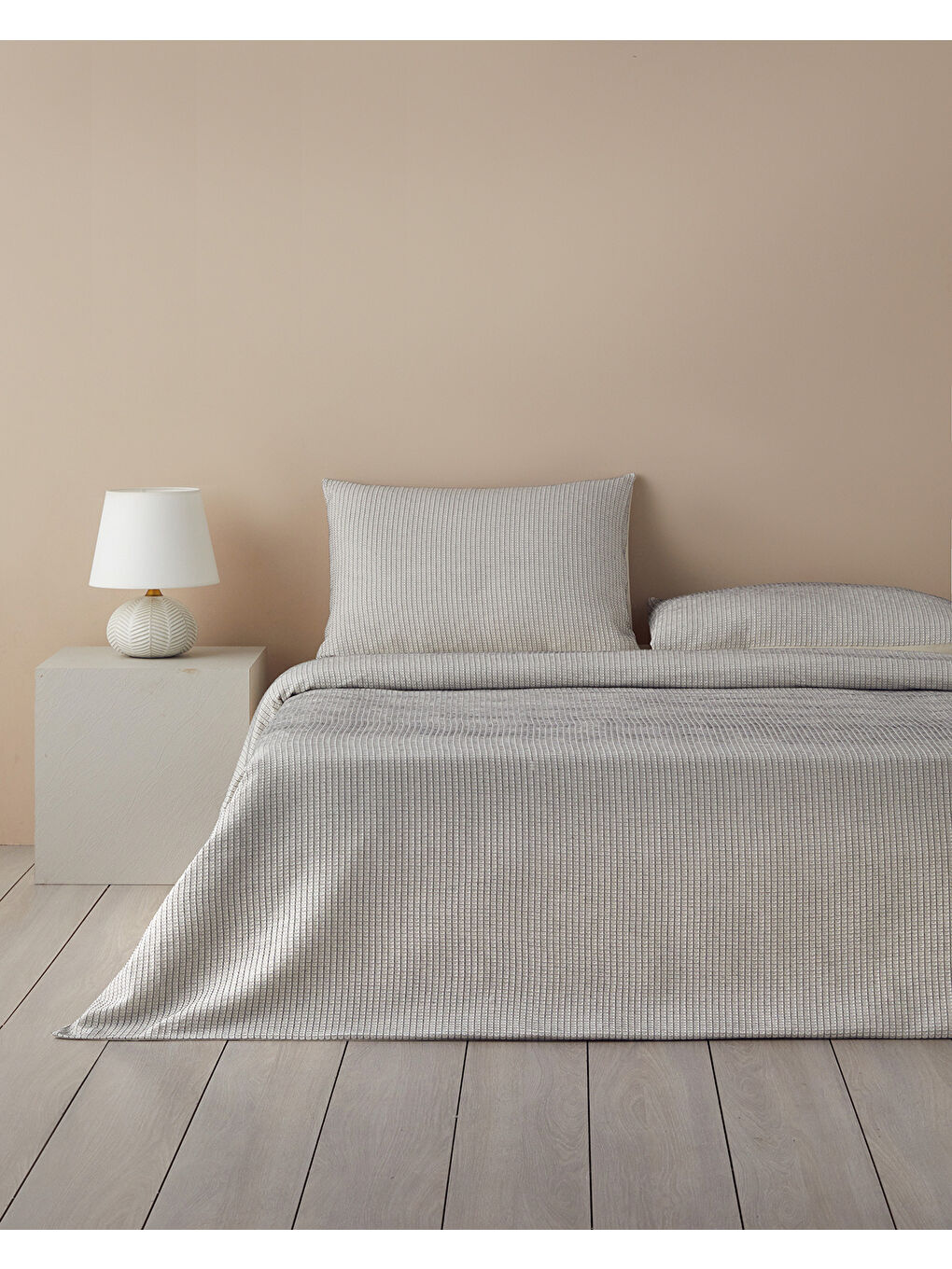 Dotted Waffle İpliği Boyalı Çift Kişilik Nevresim Takımı 200x220 cm Siyah