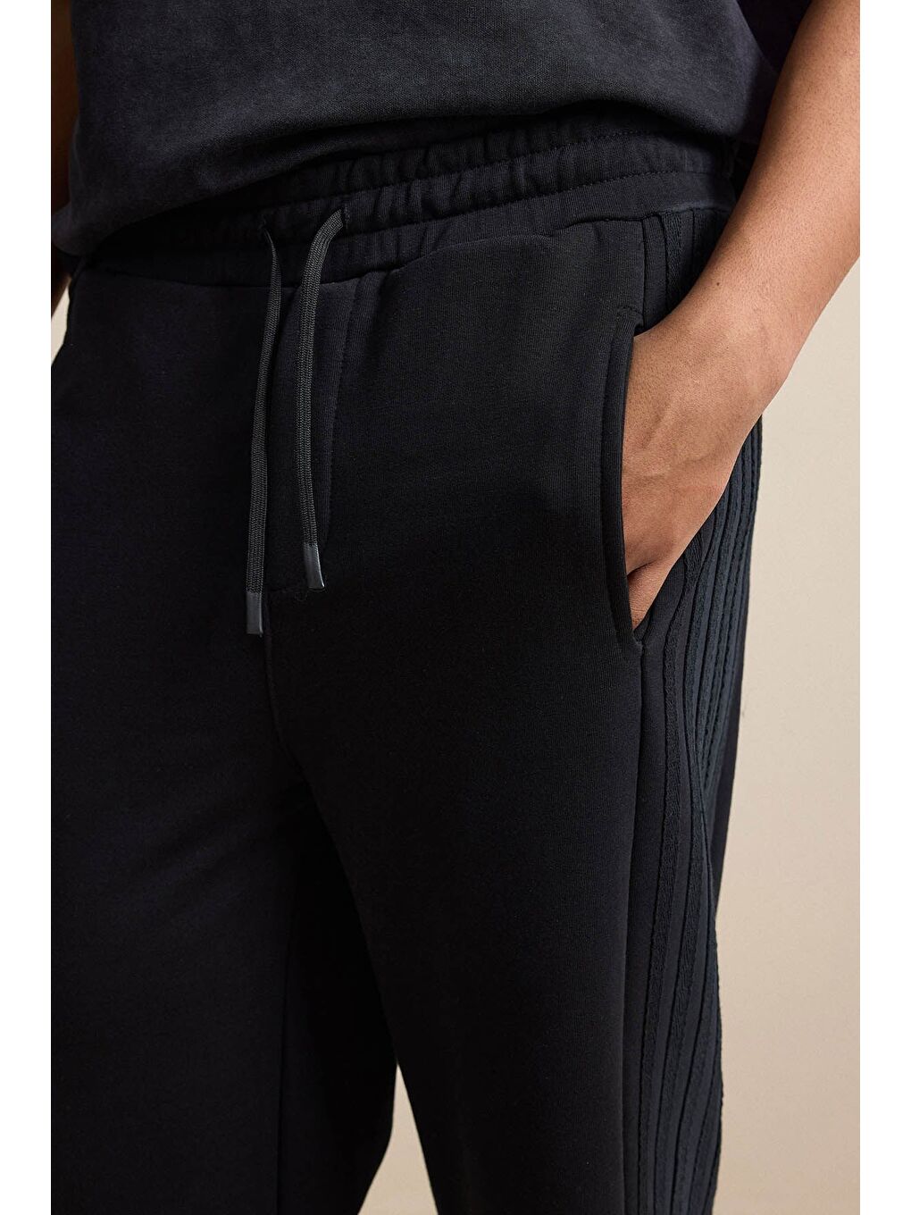 Erkek Baggy Fit Yan Şerit Fitilli Eşofman Altı Siyah-3