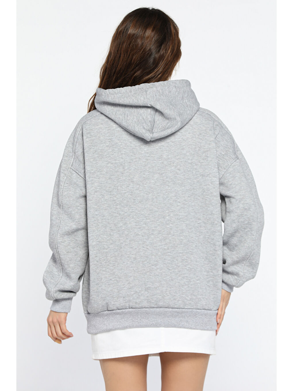 GÜLSELİ Gri Kadın Kapüşonlu Üç İplik Şardonlu Oversize Sweatshirt - 2