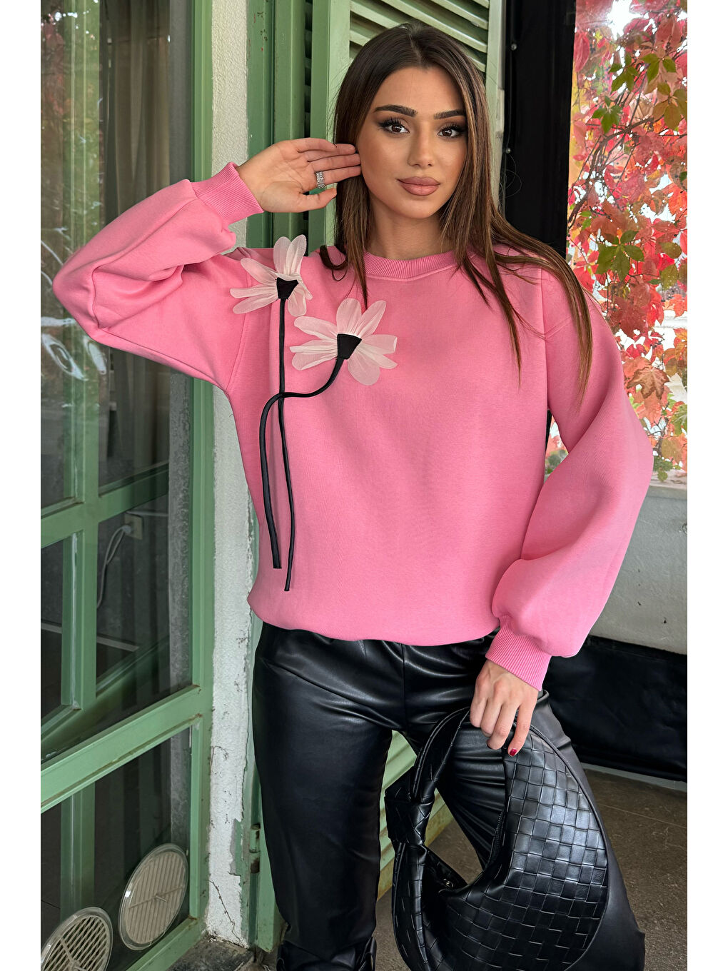 GÜLSELİ Pembe Gül Detaylı Şardonlu Sweatshirt - 1