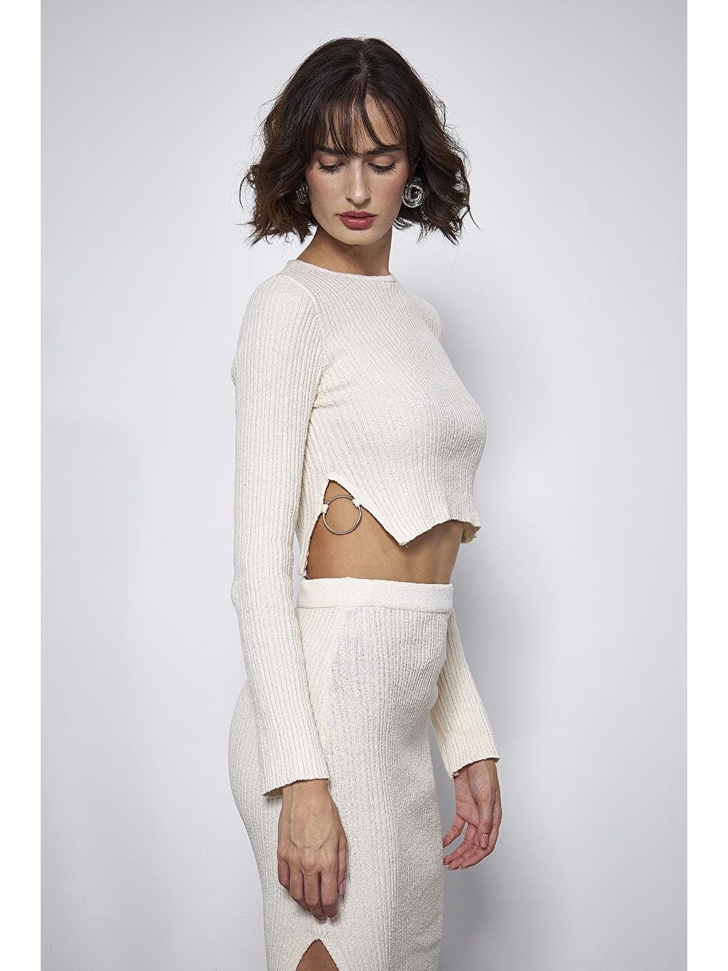 Yırtmaç Detaylı Midi Ekru Triko Etek-1