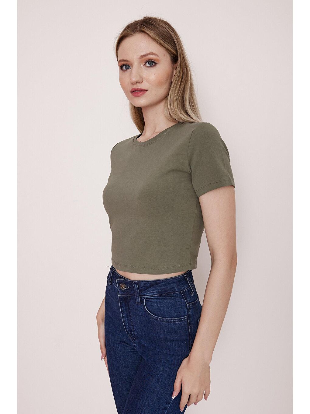 Charamela Haki Basic Haki Crop Tshirt - 2