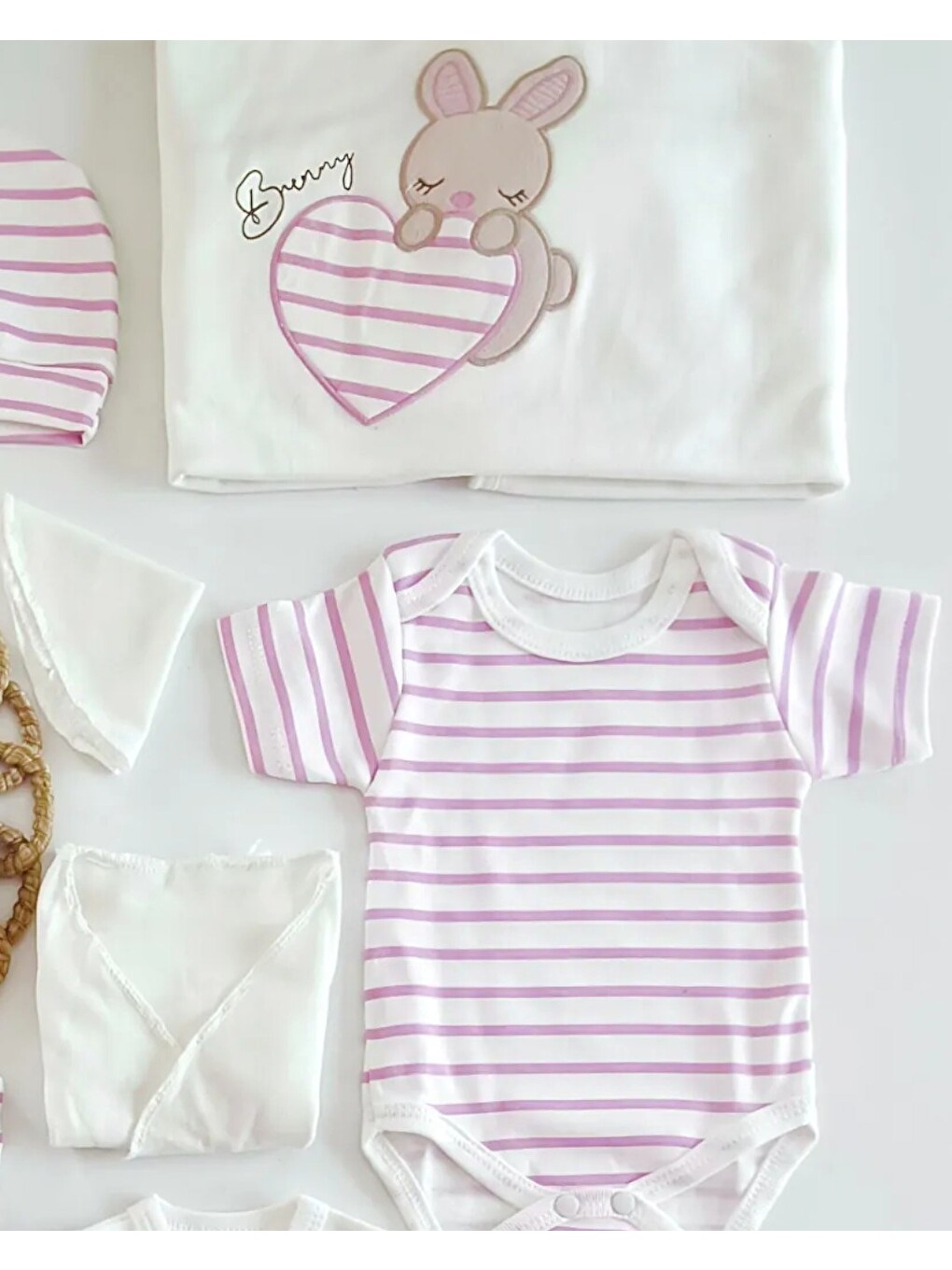 Pembe Bunny Kalp Temalı Çizgili 10 Parça Bebek Hastane Çıkışı Zıbın Seti-1