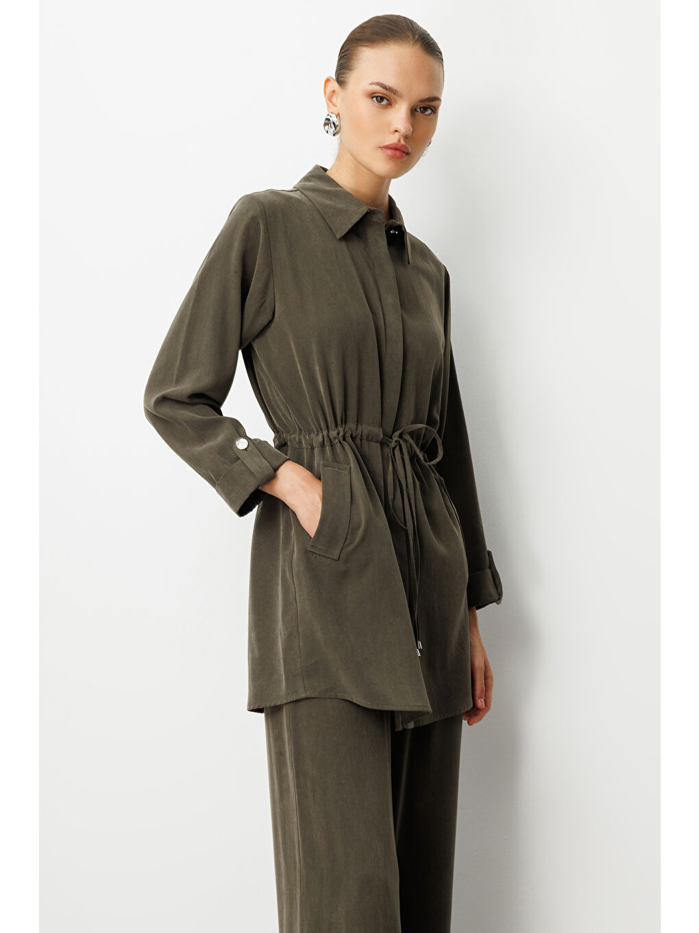 Beli Büzgülü Haki Cupro Tunik-1