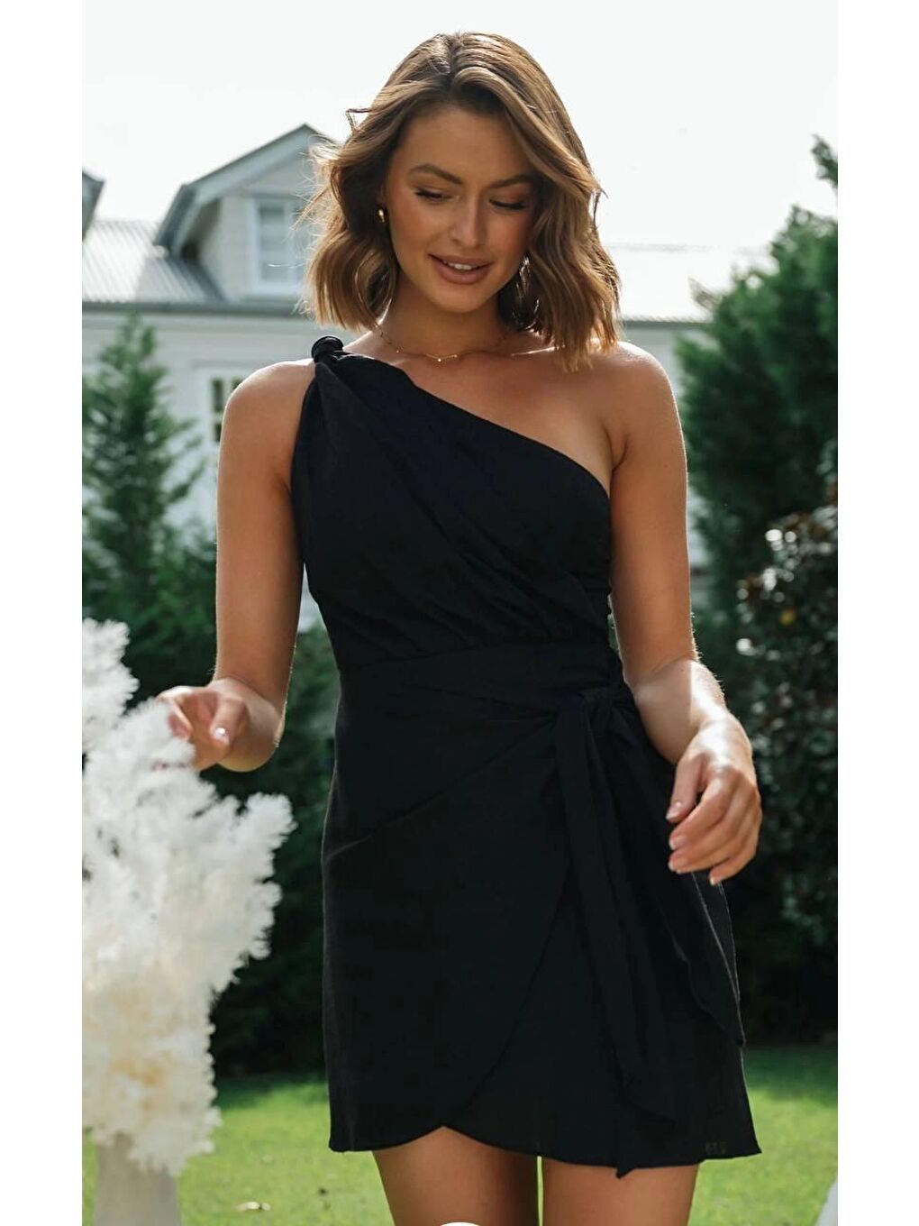 Kadın Siyah Belden Bağlamalı Tek Omuz İthal Keten Elbise HZL24S-FRY121861-1