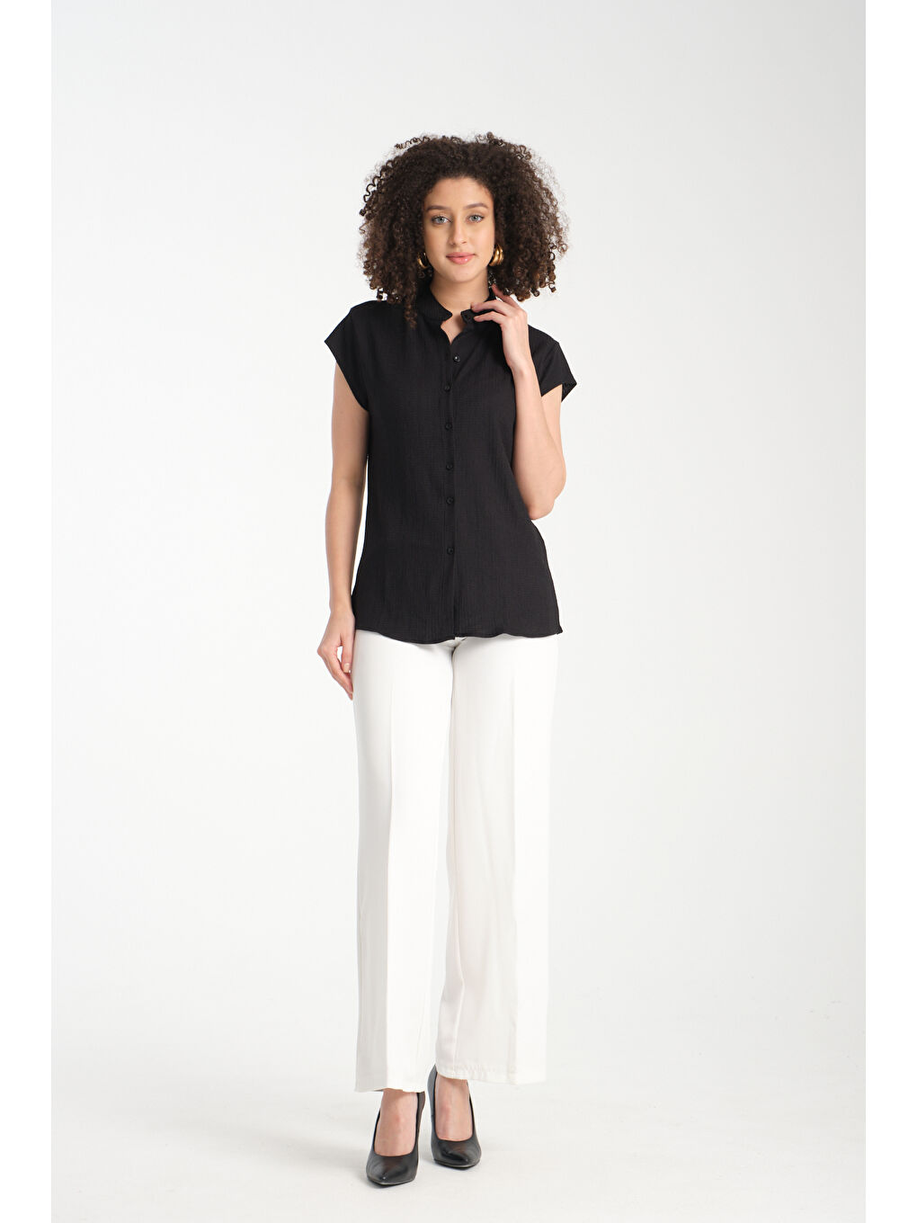 Siyah Kadın Sıfır Kol Gömlek 3711-1