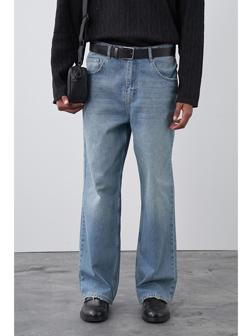 Orta Mavi Baggy Fit Jeans-3