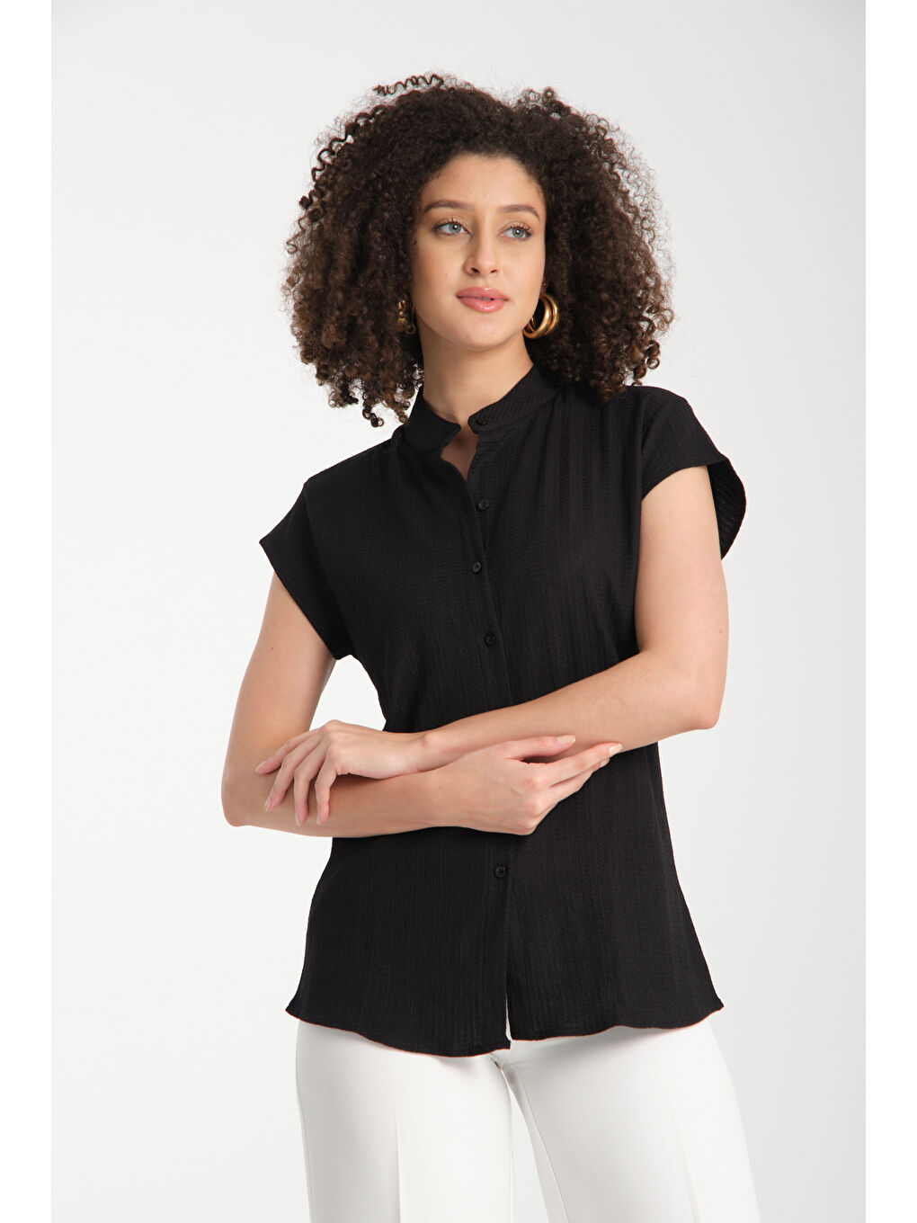 Siyah Kadın Sıfır Kol Gömlek 3711-2