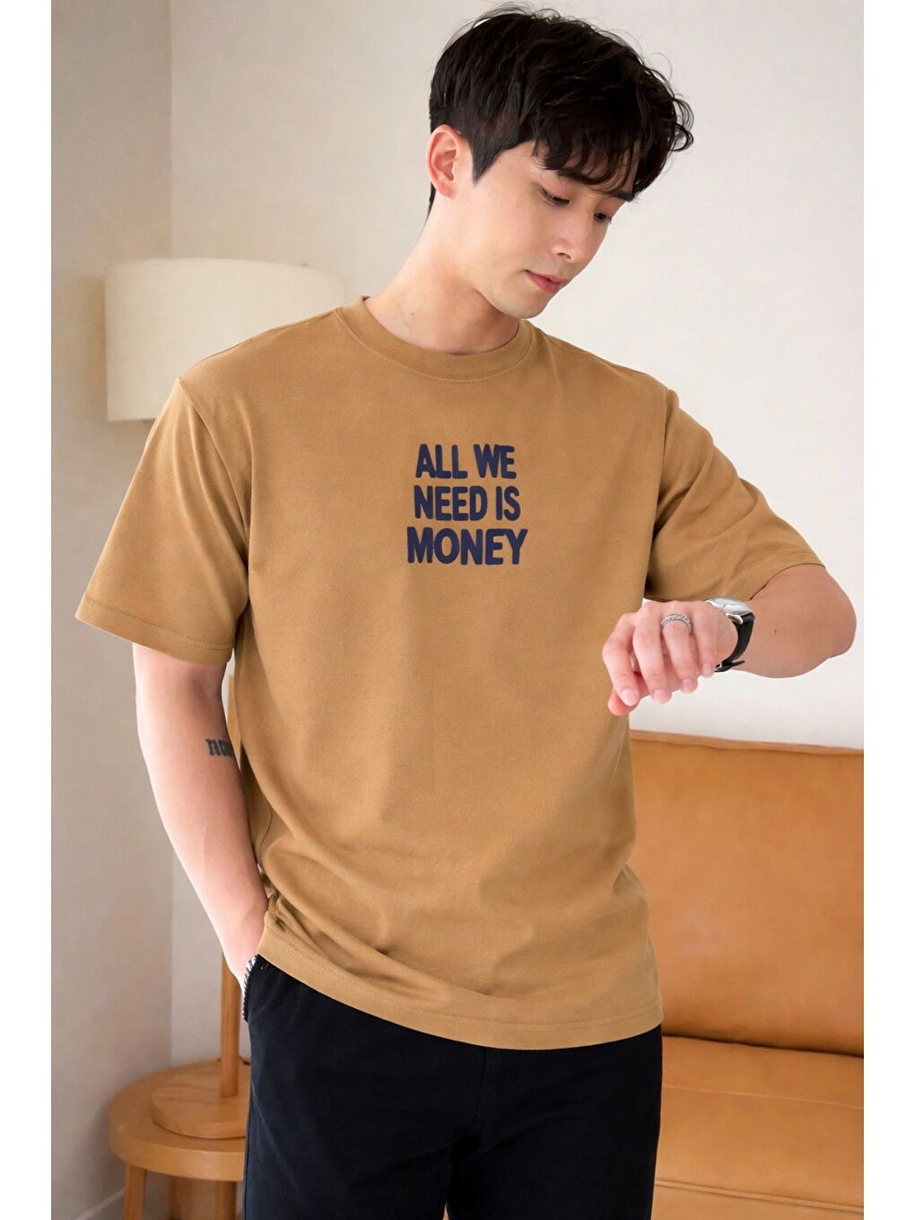 Kahverengi Erkek Oversize Tişört Baskılı “All We Need Is Money” Yazılı Basic Streetwear T-Shirt-1