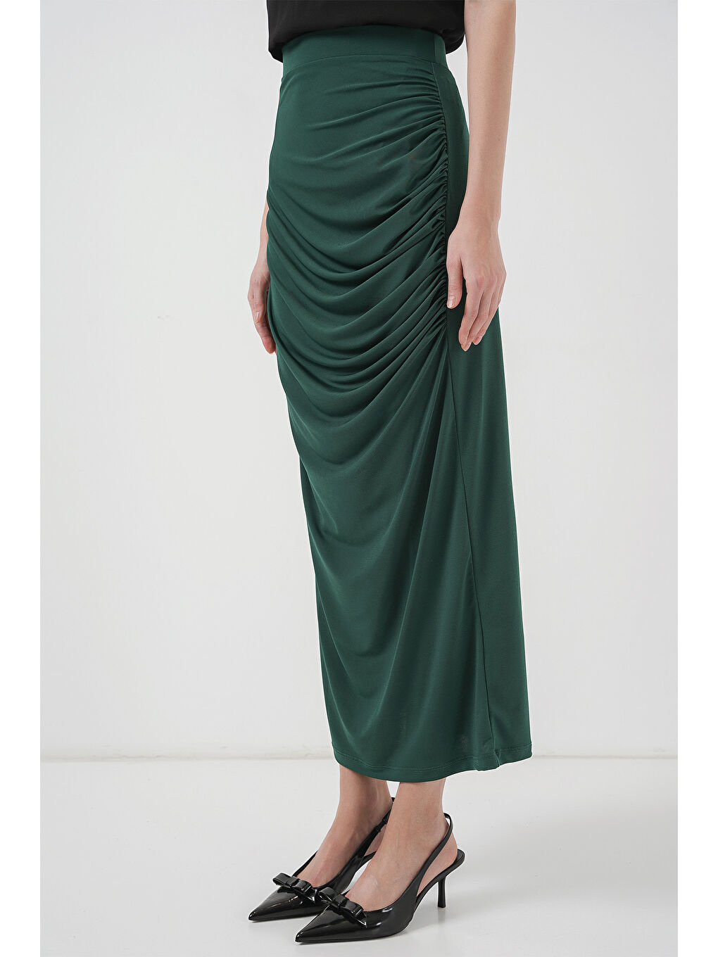 8035 Büzgülü Midi Etek - Zümrüt Yeşili-3