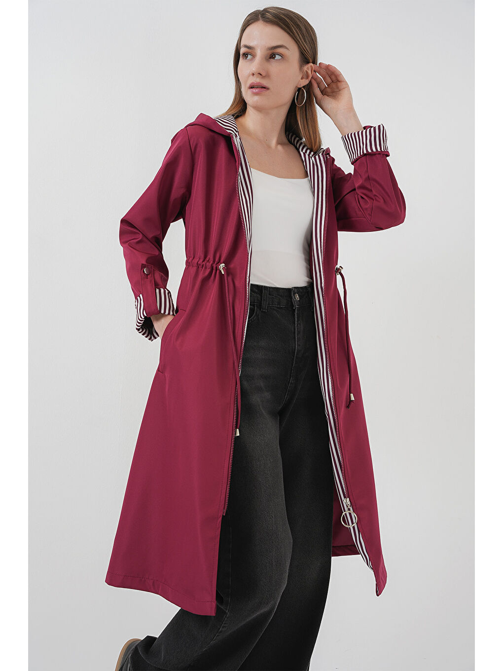 9091 Beli Büzgülü Kapüşonlu Trençkot   Y Bordo