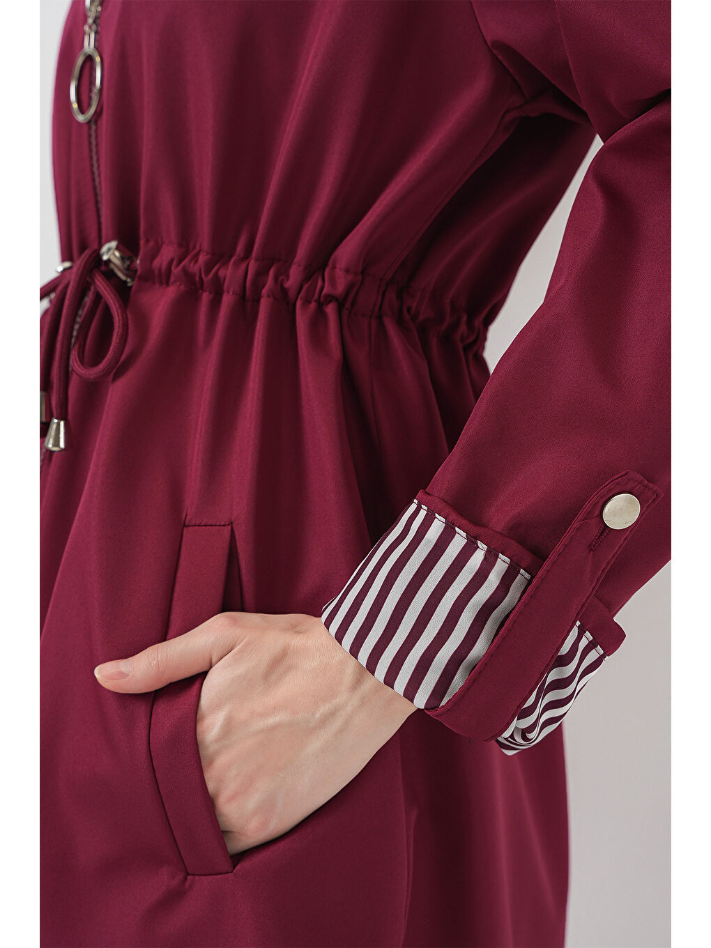 9091 Beli Büzgülü Kapüşonlu Trençkot   Y Bordo-4