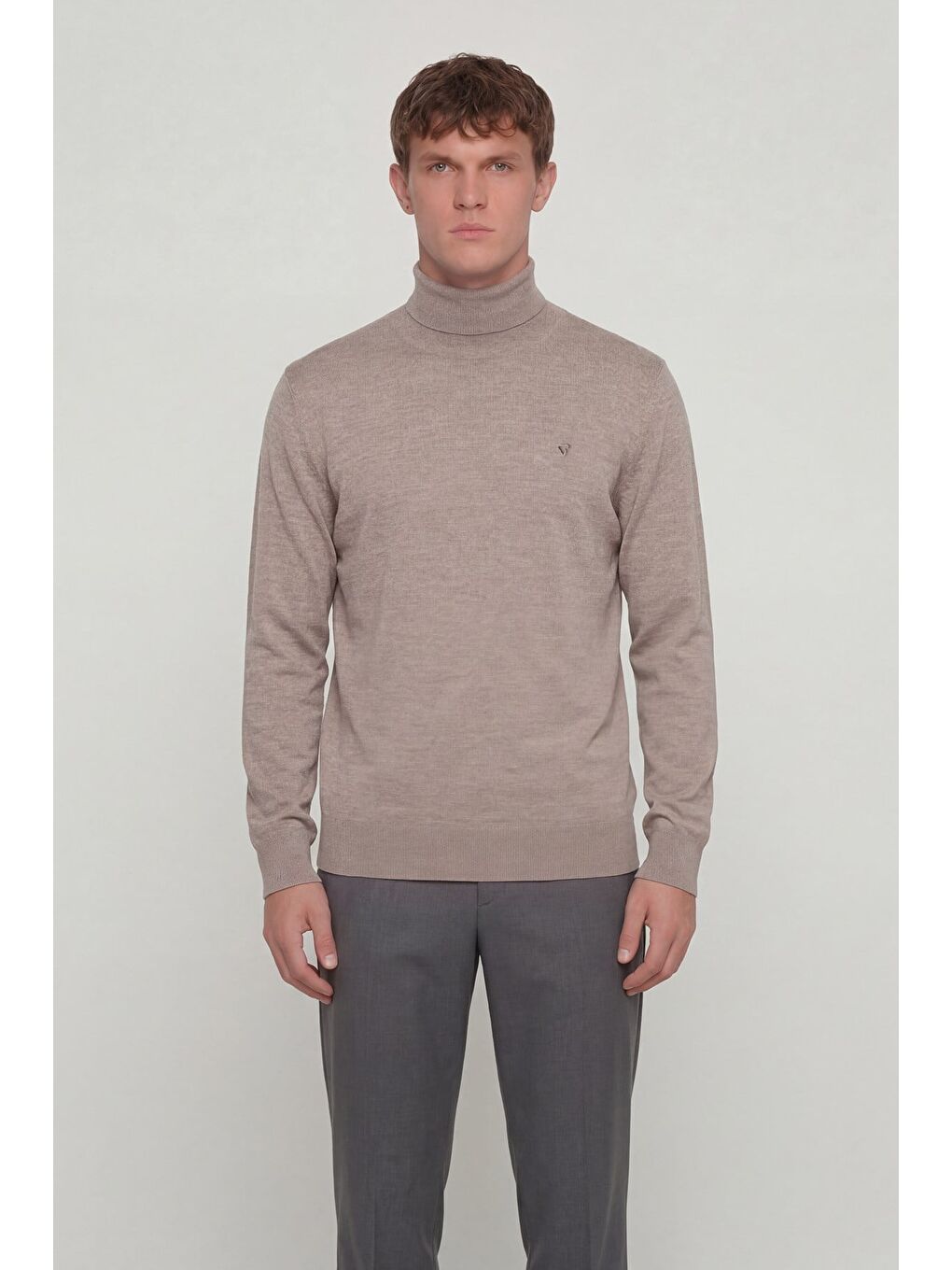 Bej Giotelli Erkek Vizon Dar Kesim Slim Fit Yünlü Düz Balıkçı Yaka Triko Kazak