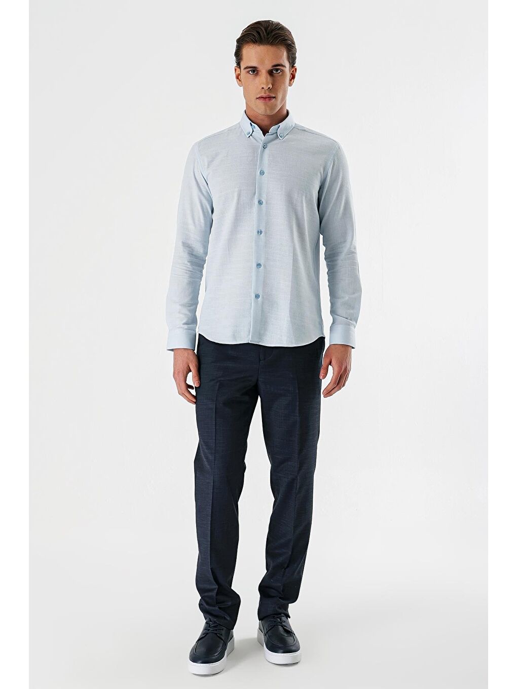 Koyu Mavi Uzun Kollu Desenli Armürlü Düğmeli Yaka Cepsiz %100 Pamuk Slim Fit Gömlek 1004240175-3