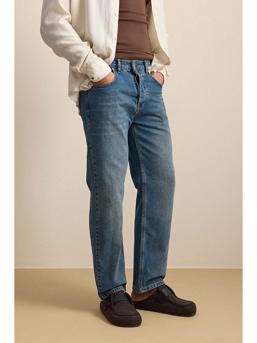 Erkek Baggy Fit Hafif Kontrast Yıkamalı Jean Pantolon Mavi-5