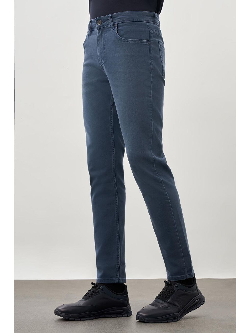 İndigo Mavi Düz Gabardin Pamuklu 5 Cep Slim Fit Casual Denim Jean Pantolon 1023245158-2