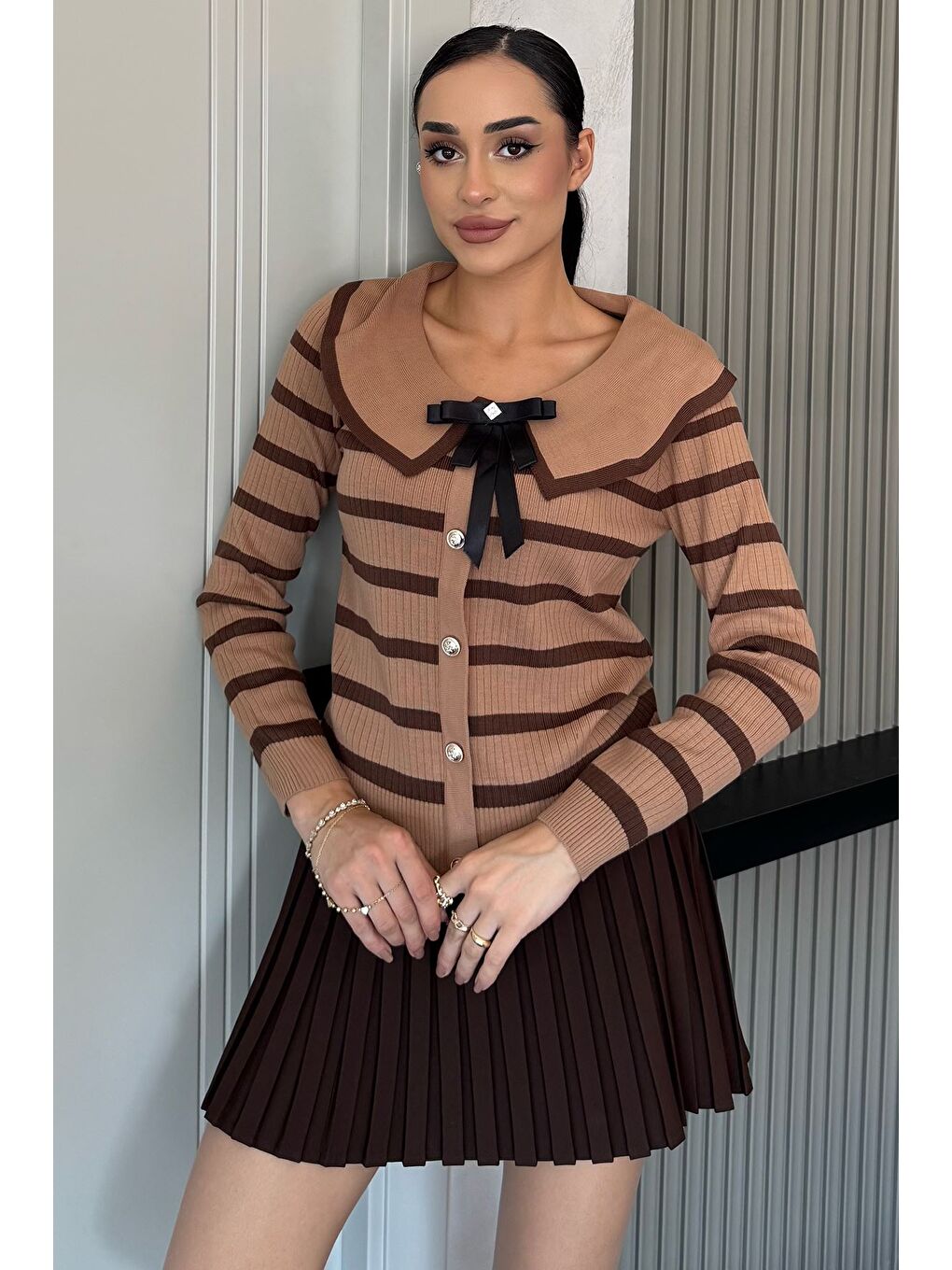 Bej Fiyonklu Sahte Düğmeli Triko Bluz (s,m,l Uyumludur)