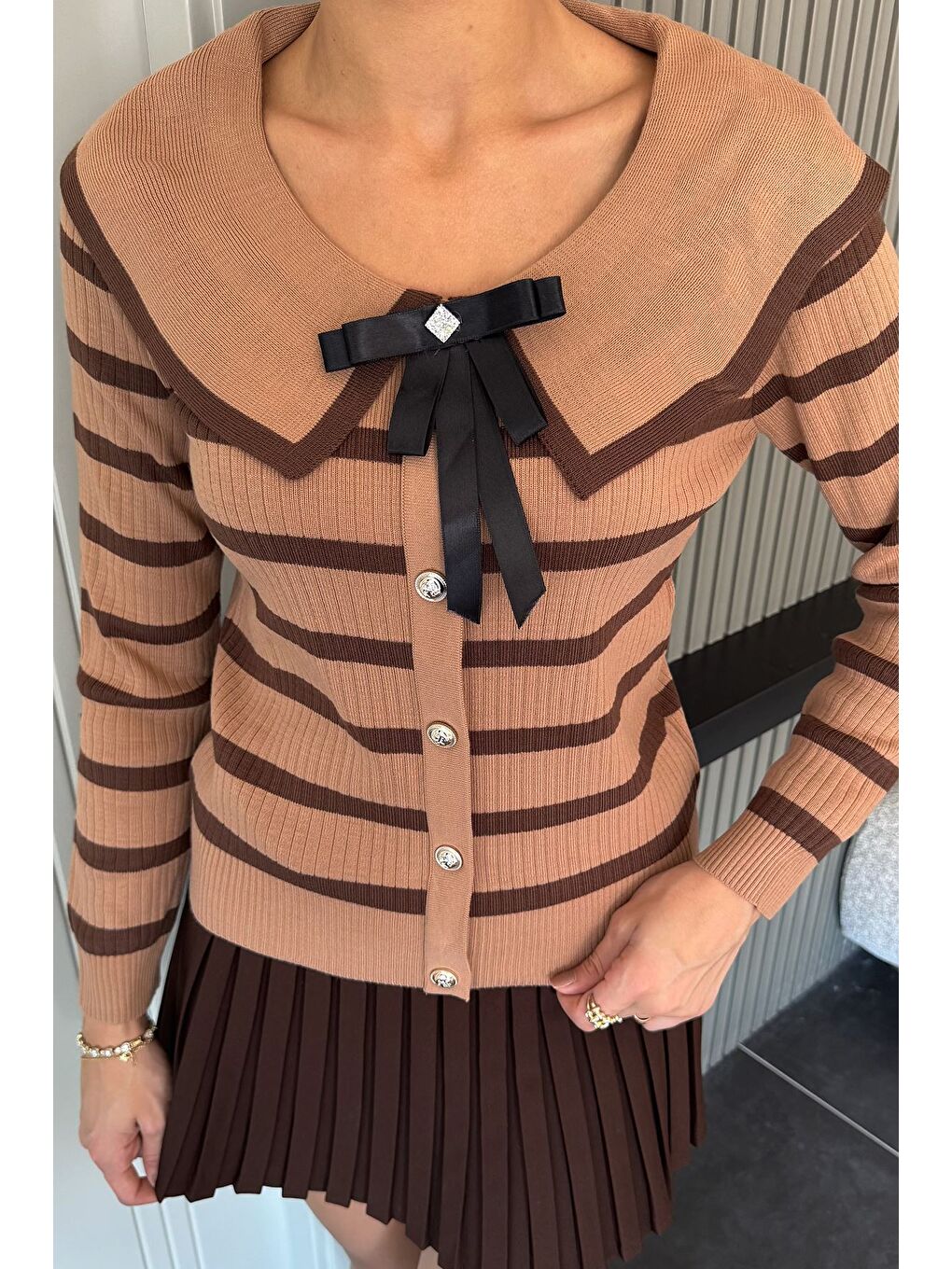 Bej Fiyonklu Sahte Düğmeli Triko Bluz (s,m,l Uyumludur)-2