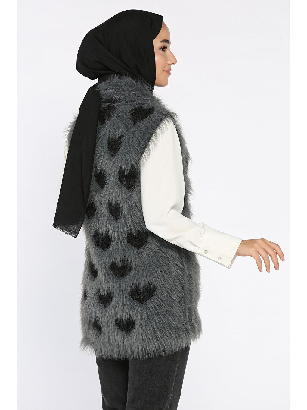 Gri Kadın Kalpli Sakallı Triko Yelek (s-m-l Uyumludur)-4