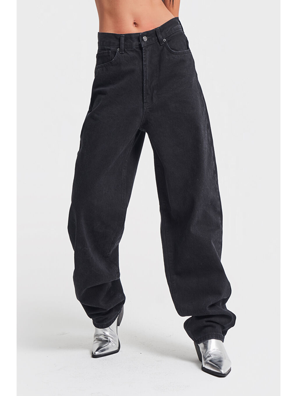 It's Basic Kadın Siyah Renk 1W4 1 Skater Baggy Fit  100 Pamuk Bol Kesim Denim Jean - 4