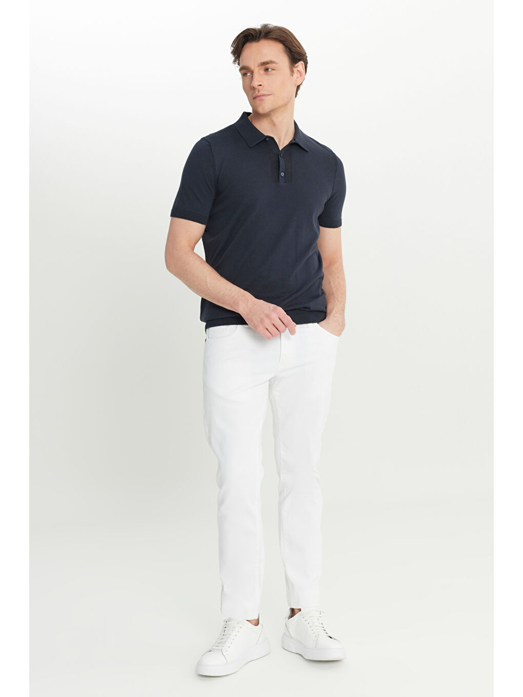 Erkek Lacivert %100 Pamuk Standart Fit Normal Kesim Polo Yaka Triko Tişört-1