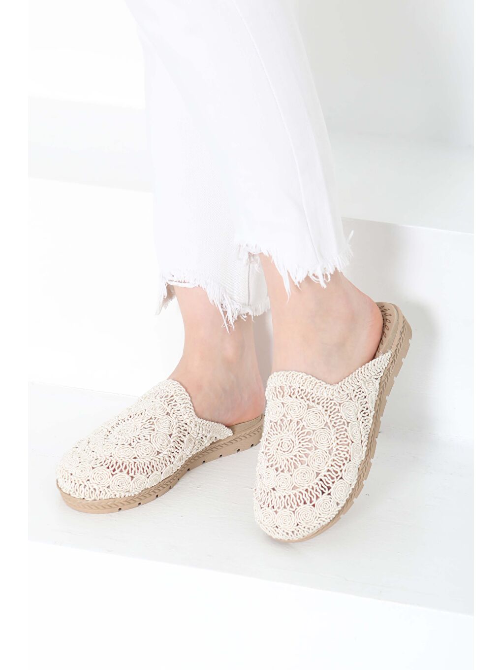 Ekru Kadın Krem Nakış Hasırlı Terlik - 27158-2