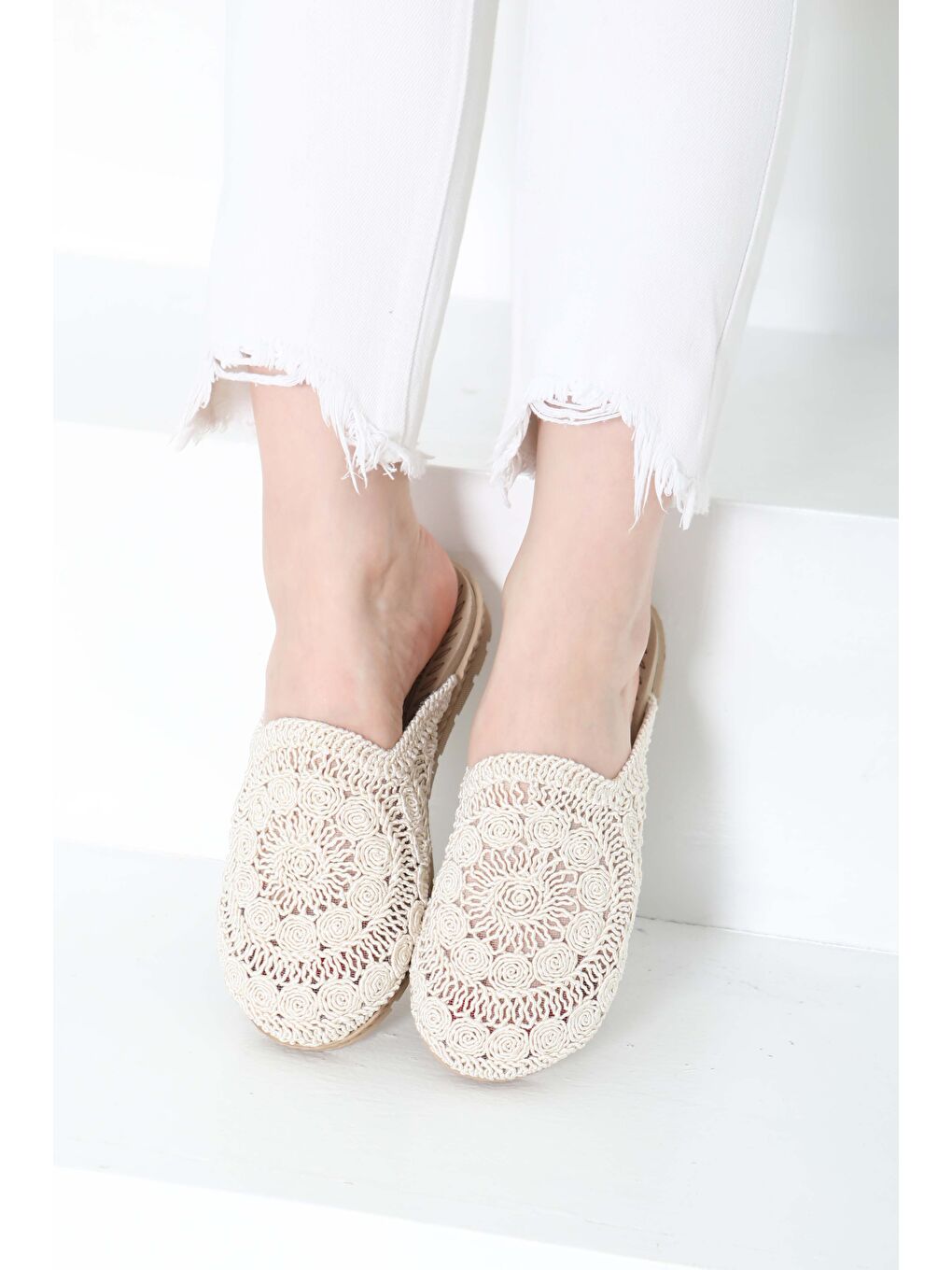 Ekru Kadın Krem Nakış Hasırlı Terlik - 27158-3