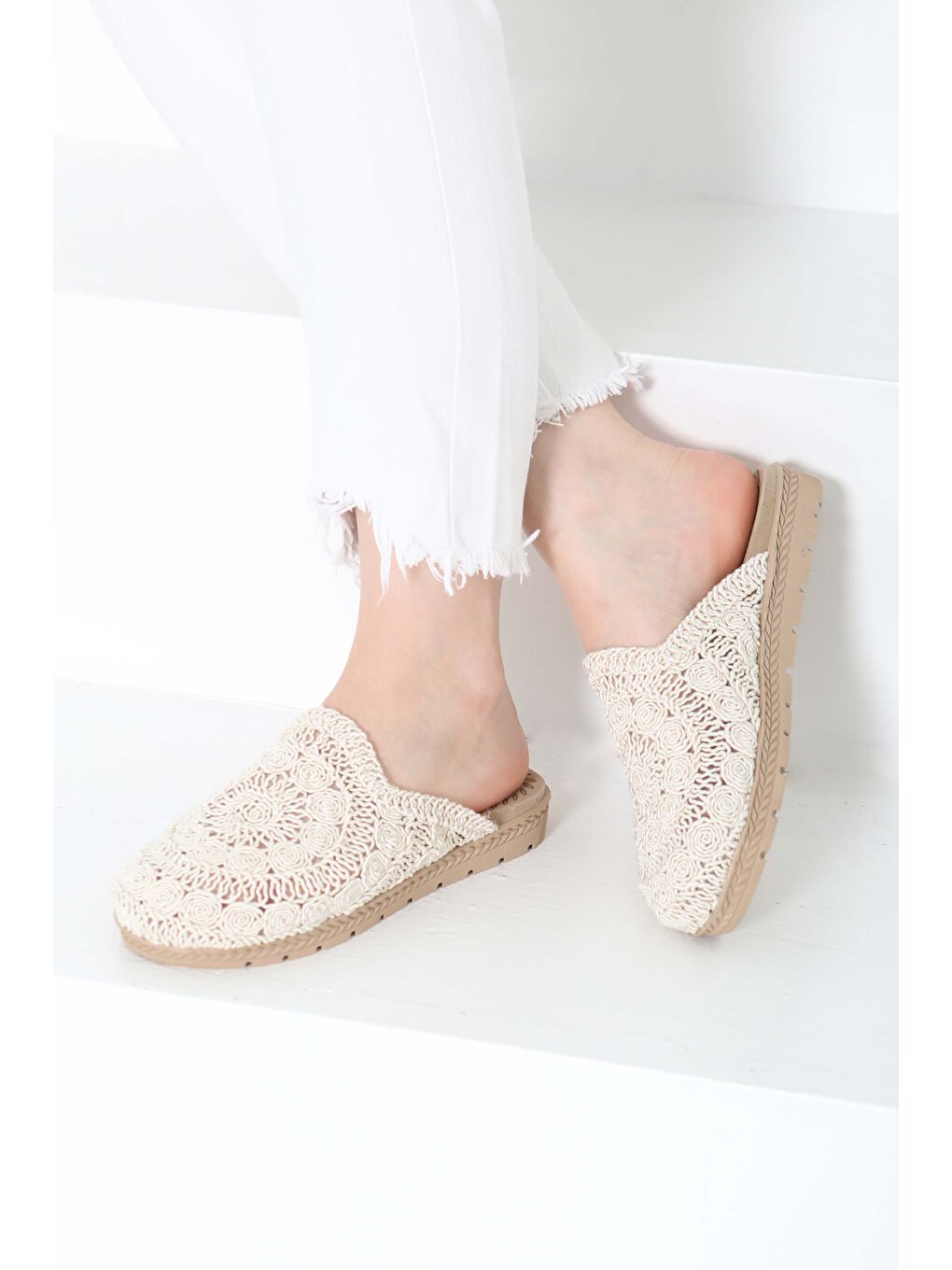 Ekru Kadın Krem Nakış Hasırlı Terlik - 27158-5