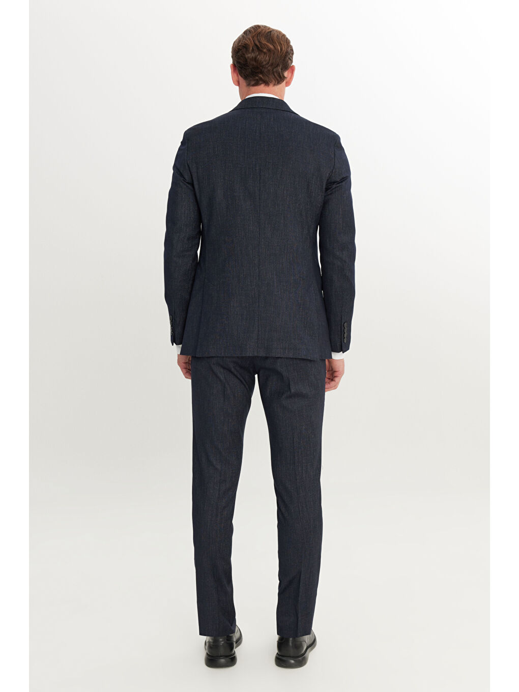 Erkek Lacivert Slim Fit Dar Kesim Kırlangıç Yaka Desenli Torba Cepli Takım Elbise-8