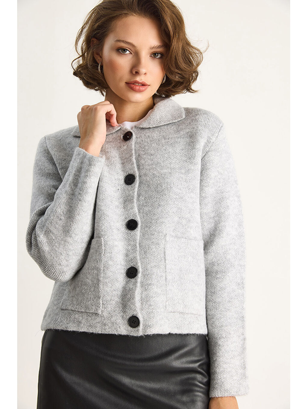 Gri Kadın Cepli Hırka-1