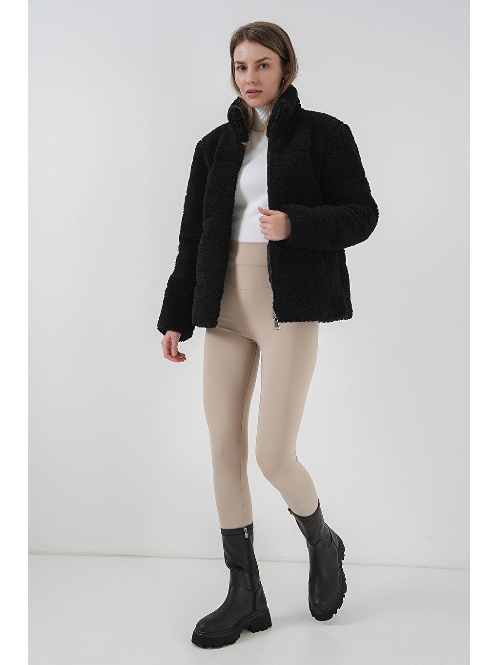 5178 Astarlı Pelüş Mont   Siyah-1