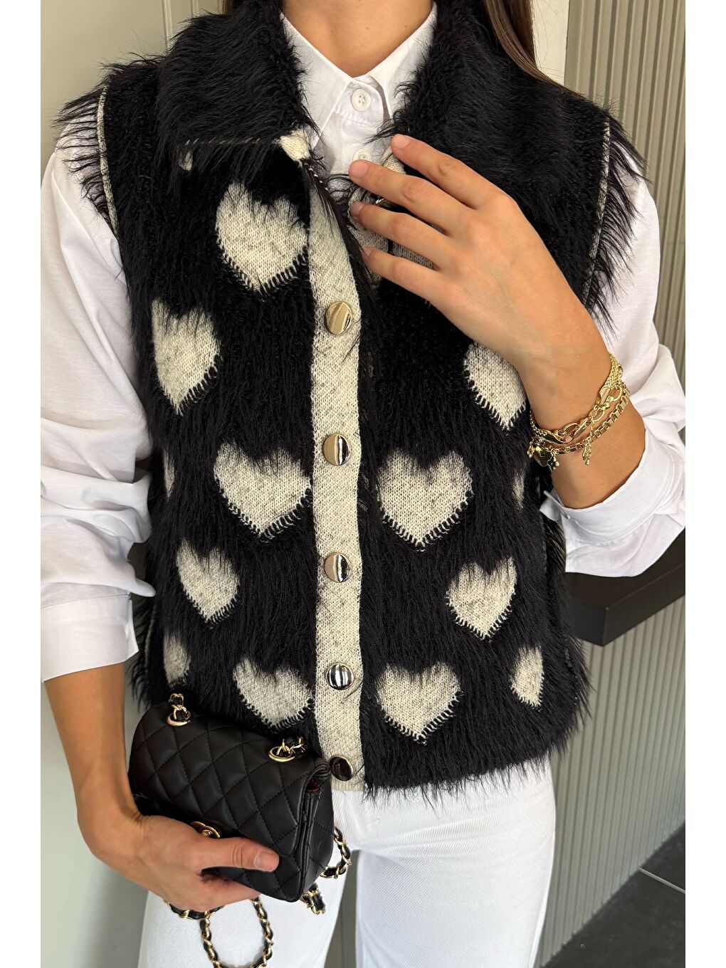 Siyah Sakallı Kalpli Kadın Triko Yelek (s-m-l Uyumludur)-2