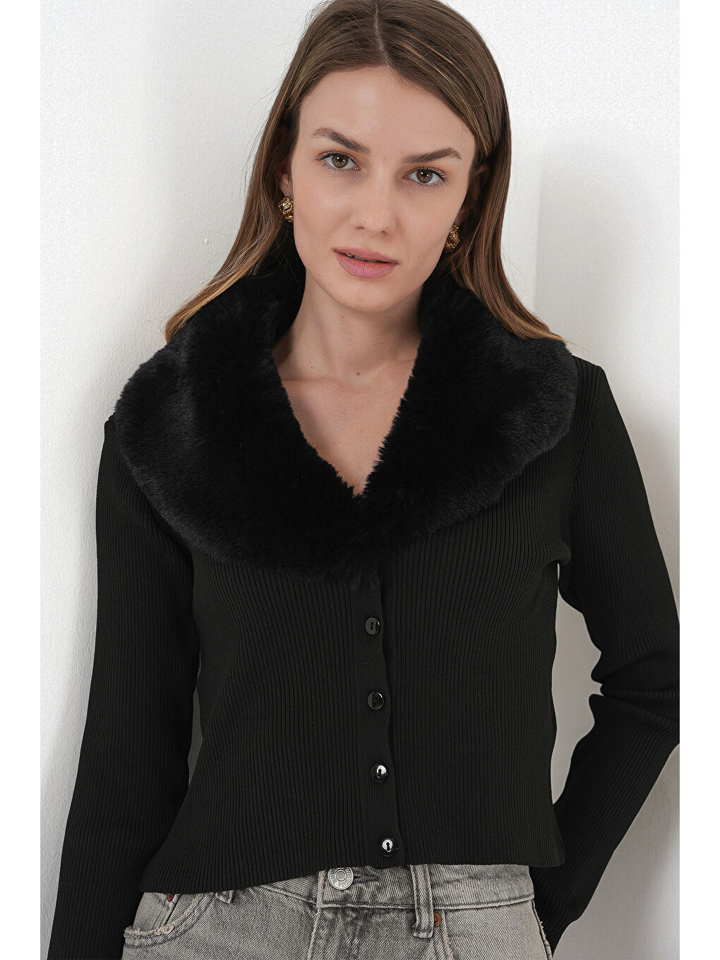 15922 Yakası Kürklü Triko Hırka - Siyah-3