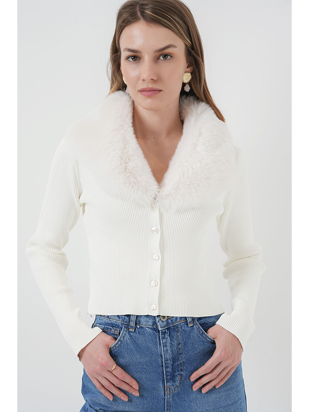 15922 Yakası Kürklü Triko Hırka - Beyaz-3