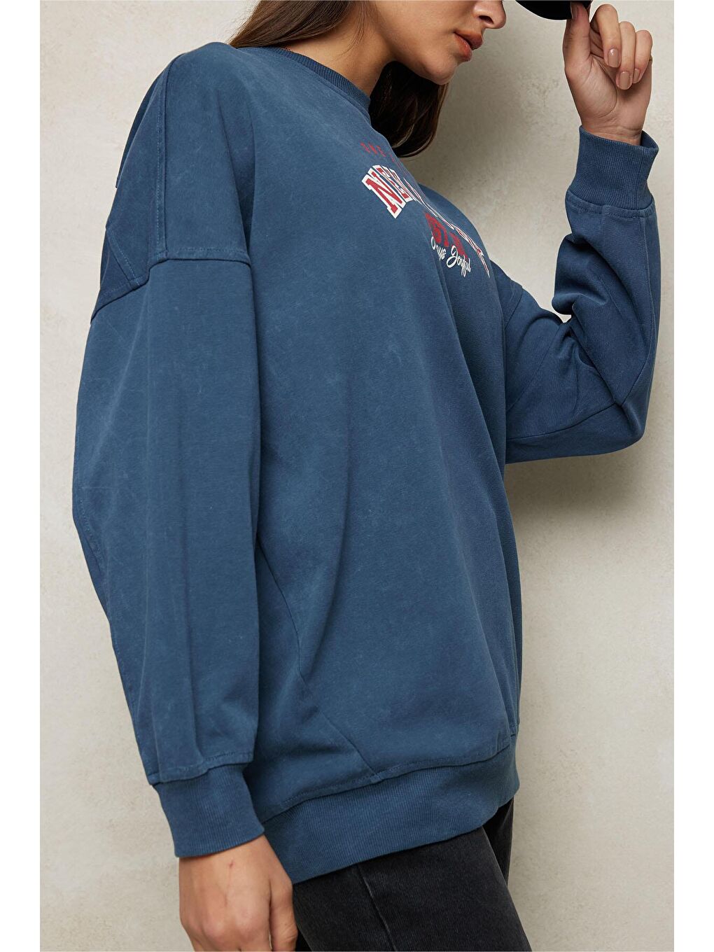Soluk Efektli Baskılı Sweatshırt Lacivert-4