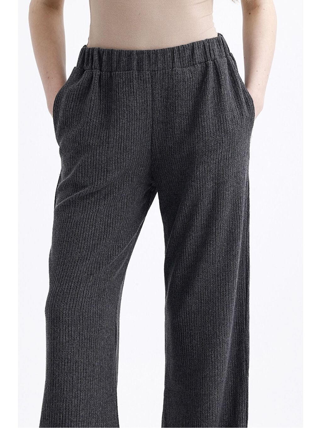 Çizgi Burgulu Gri Pantolon-1