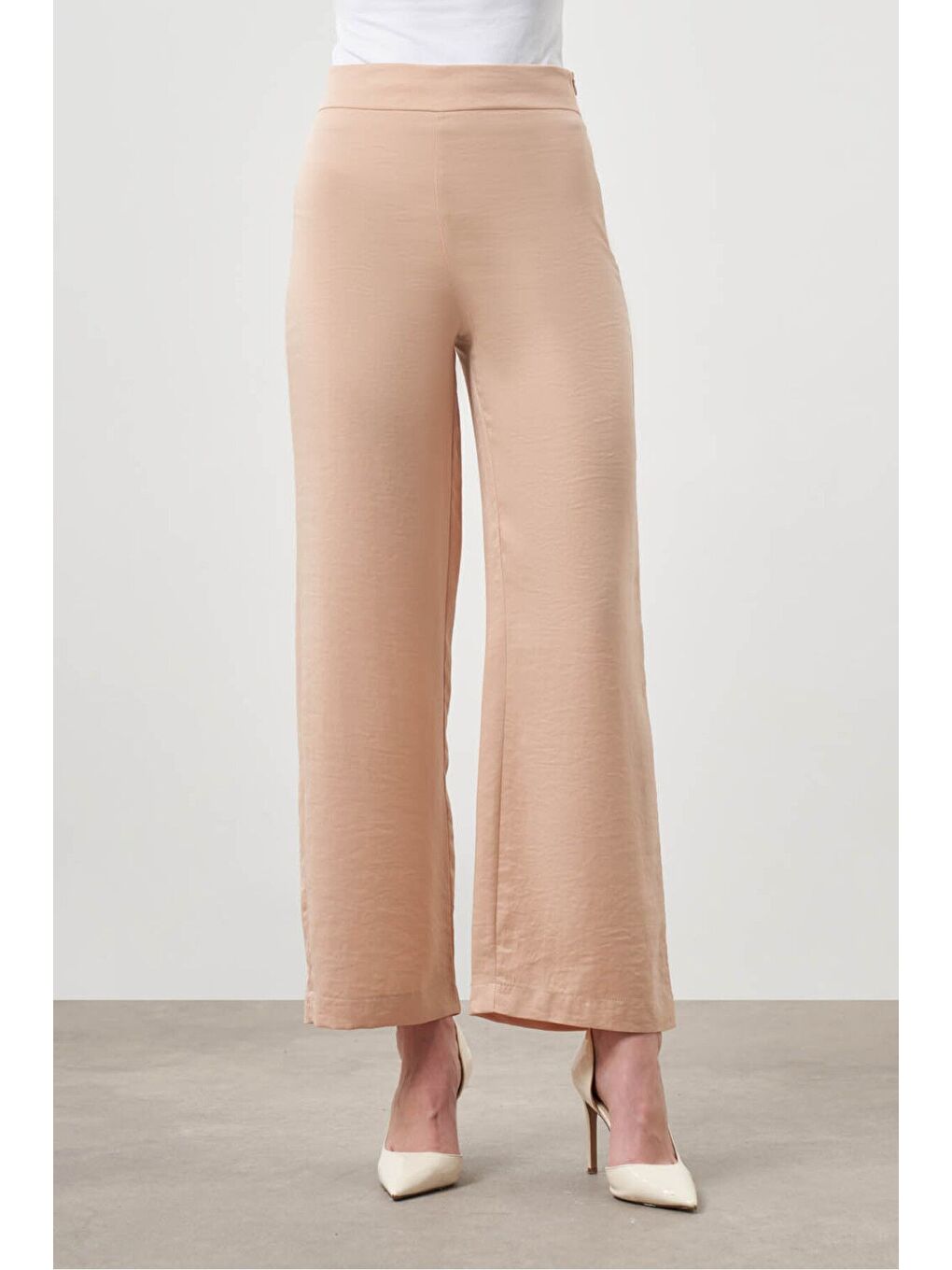 Bol Paça Saten Bej Pantolon-1