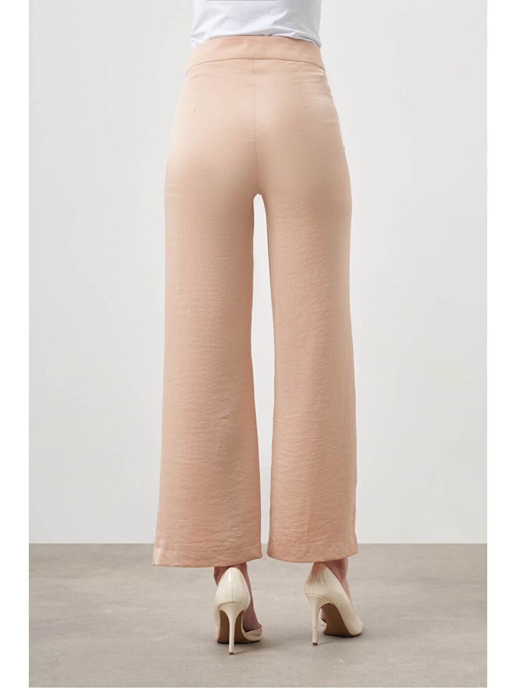 Bol Paça Saten Bej Pantolon-3