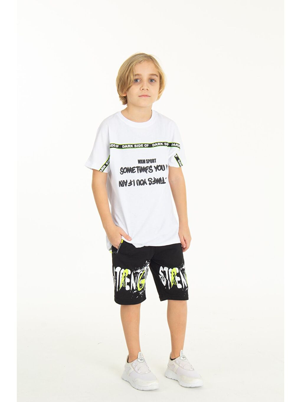 Beyaz Erkek Çocuk Baskılı Şortlu Takım 9-14 Yaş 14012