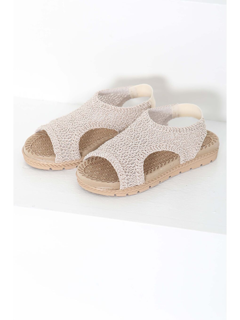 Kadın Bej Nakış Hasırlı Sandalet - 27156-5