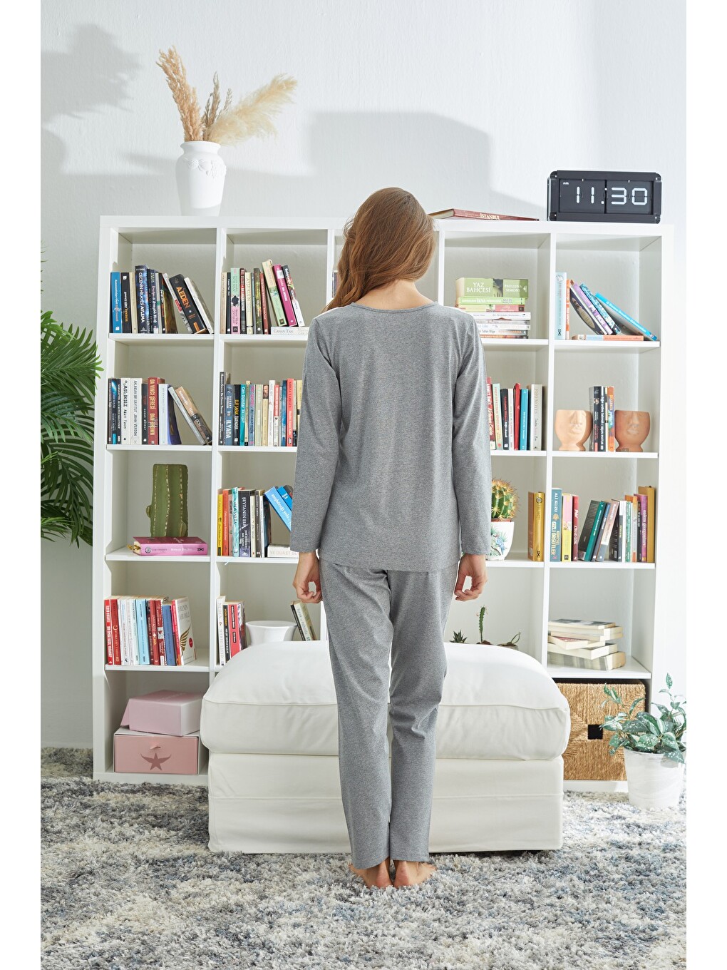 Gri Düğmeli Dantel Detaylı Örme Pijama Takım-2