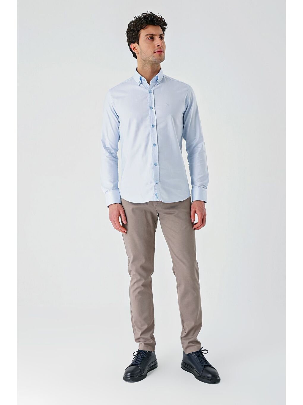 Koyu Mavi Uzun Kollu Oxford Cepsiz %100 Pamuk Klasik Slim Fit Dar Kesim Gömlek 1004240188-4