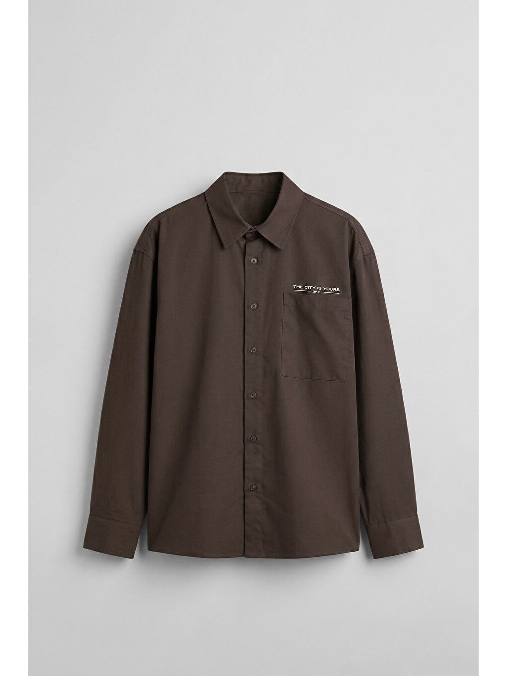 Erkek Oversize Yazı Baskılı Uzun Kollu Cepli Gömlek Kahverengi