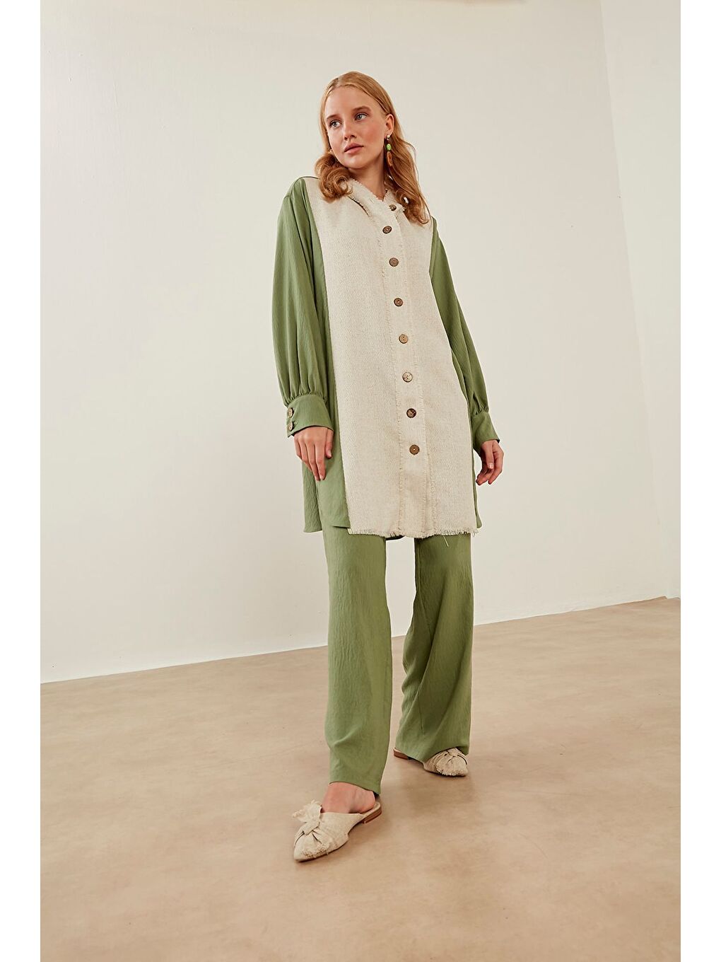 Bel Lastikli Bol Paça Yeşil Pantolon-1